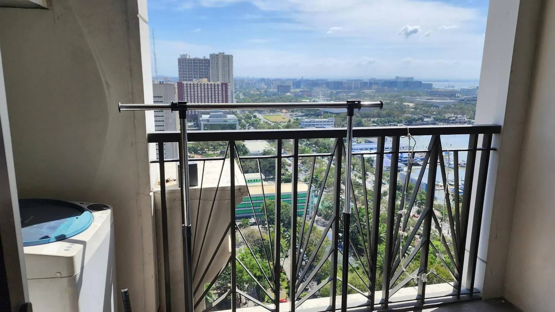 Admiral Baysuites Manila Philippines